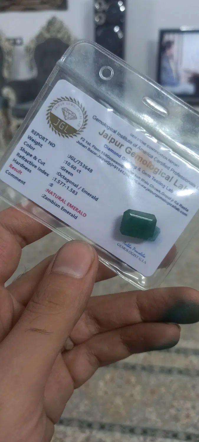 زمرد شناسنامه دار|جواهرات|اصفهان, دوطفلان|دیوار