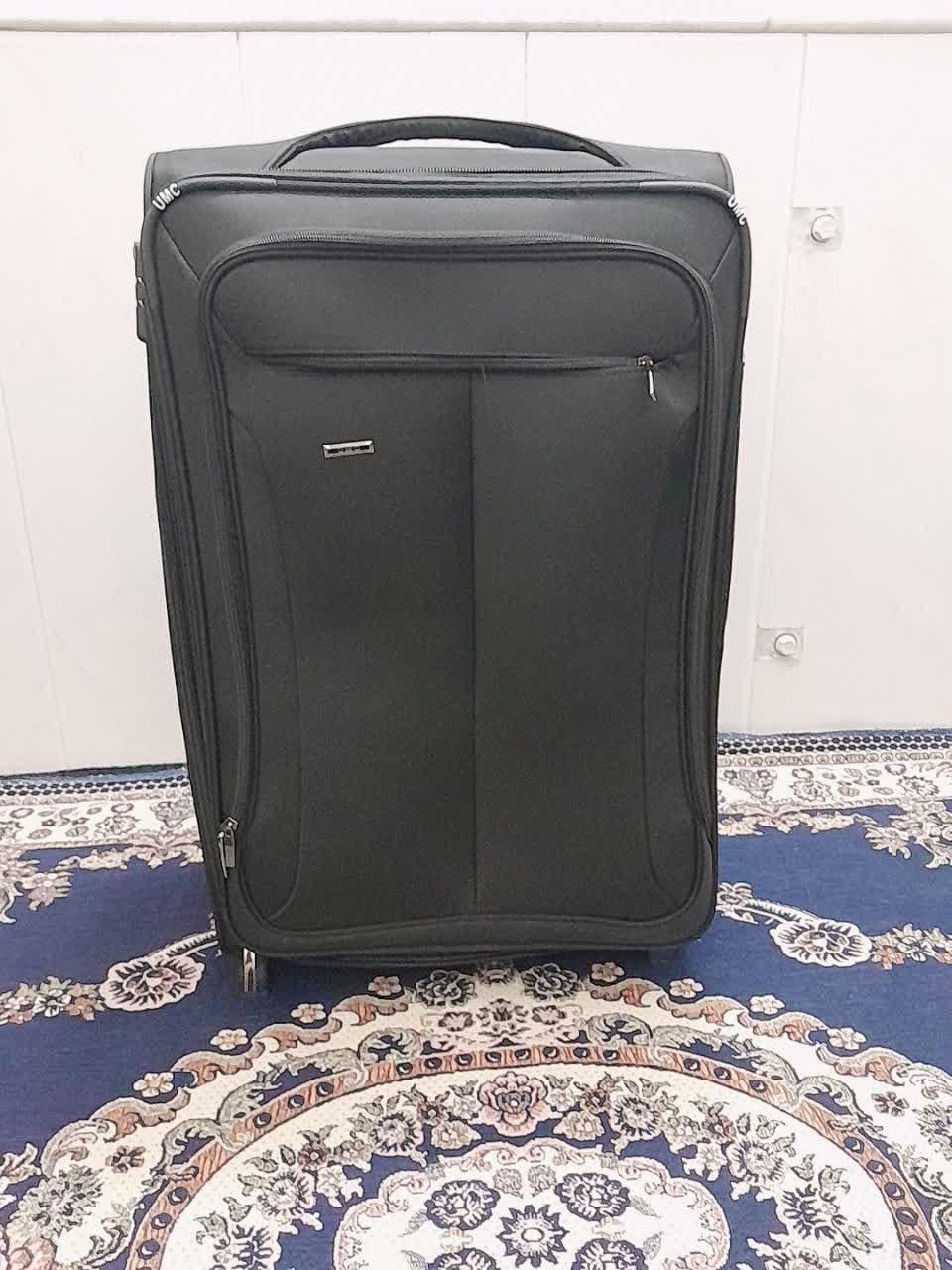 چمدان مسافرتی نو|کیف، کفش، کمربند|کاشان, کارگر|دیوار