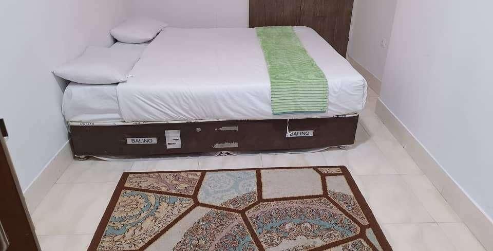 سوییت.هتل آپارتمان.سوئیت.منزل مبله.خانه مسافر|اجارهٔ کوتاه‌مدت آپارتمان و سوئیت|شیراز, باغ تخت|دیوار