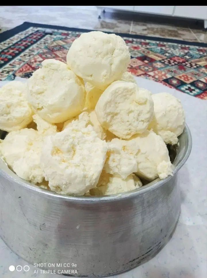کره گاو محلی کرمانشاه درپیشاهنگی با عطر بوی عالی|خوردنی و آشامیدنی|کرج, پیشاهنگی|دیوار