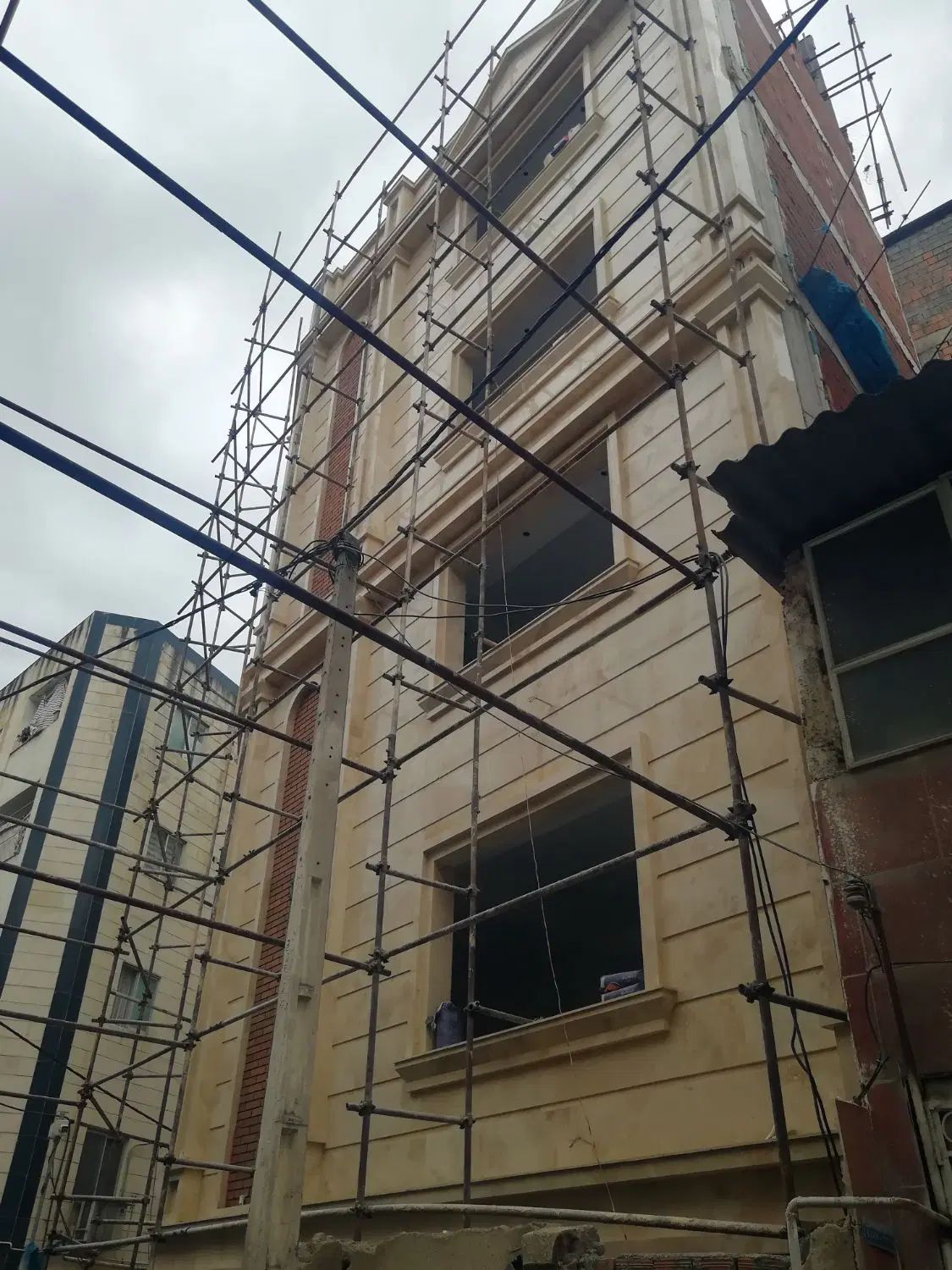 جانباز 30، 4واحدطبقه4دوخواب پارکینگ انبار آسانسور|پیش‌فروش املاک|گرگان, |دیوار