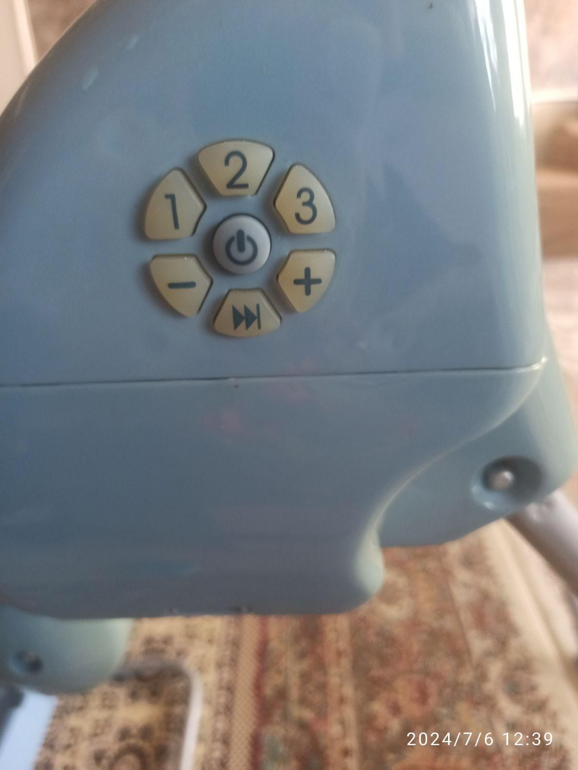 تاب برقی وصندلی غذا|تخت و صندلی بچه|مشهد, عبادی|دیوار