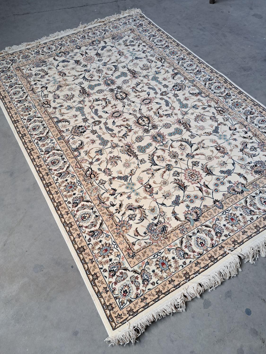 فرش ستاره کویریزد کلکسیون زهره ۷۰۰شانه ۲۵۵۰تراکم|فرش|تهران, امام حسین|دیوار