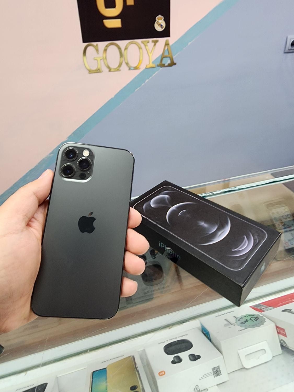 ۱۲ پرو ۲۵۶ lla|موبایل|یزد, |دیوار
