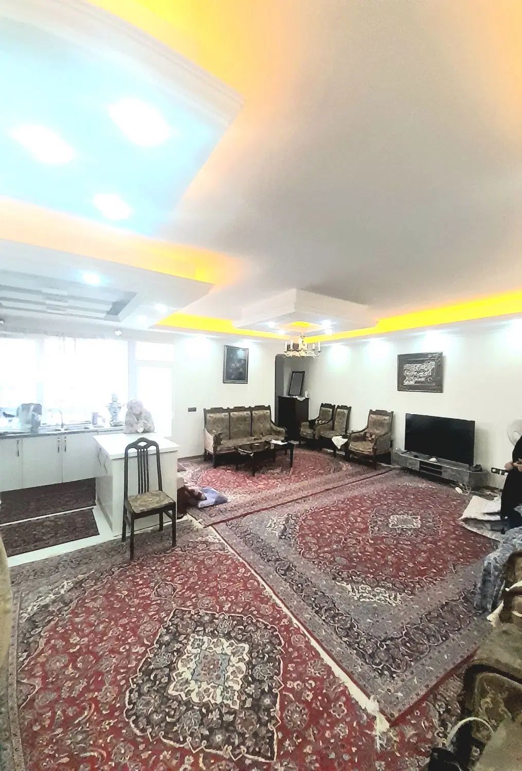آپارتمانی تکواحدی ۹۵متری/فول امکانات *نزدیک مترو*|اجارهٔ آپارتمان|تهران, نظام‌آباد|دیوار