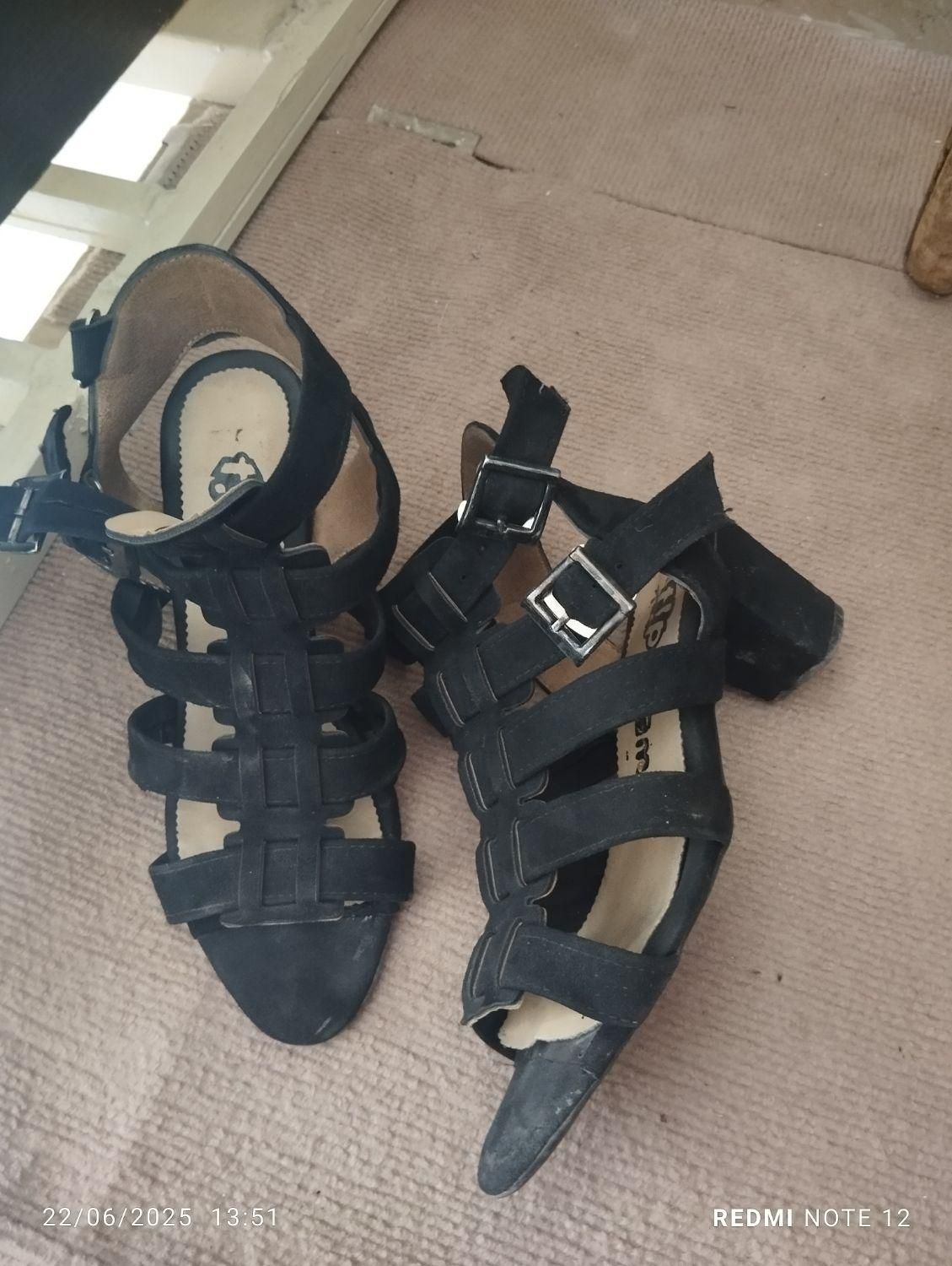 کفش زنانه سایز40هرکدوم200|کیف، کفش، کمربند|میانه, |دیوار