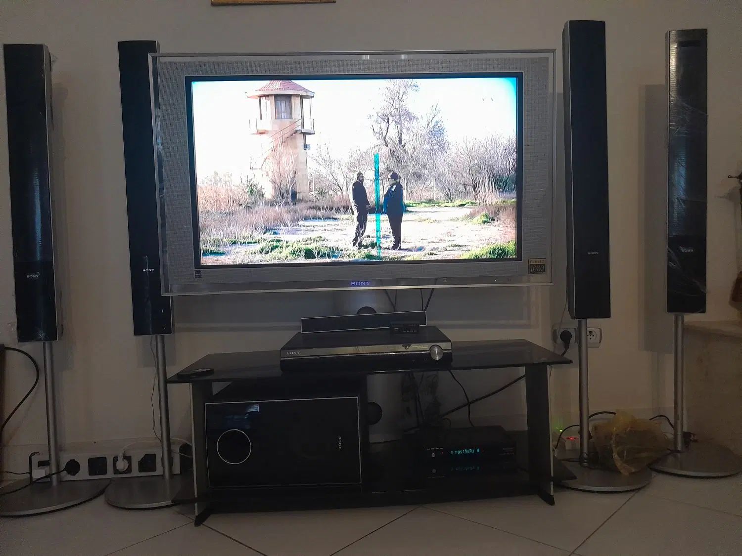 تلویزیون و سینمای خانواده ۴۲اینچ سونی|تلویزیون و پروژکتور|تهران, سعادت‌آباد|دیوار
