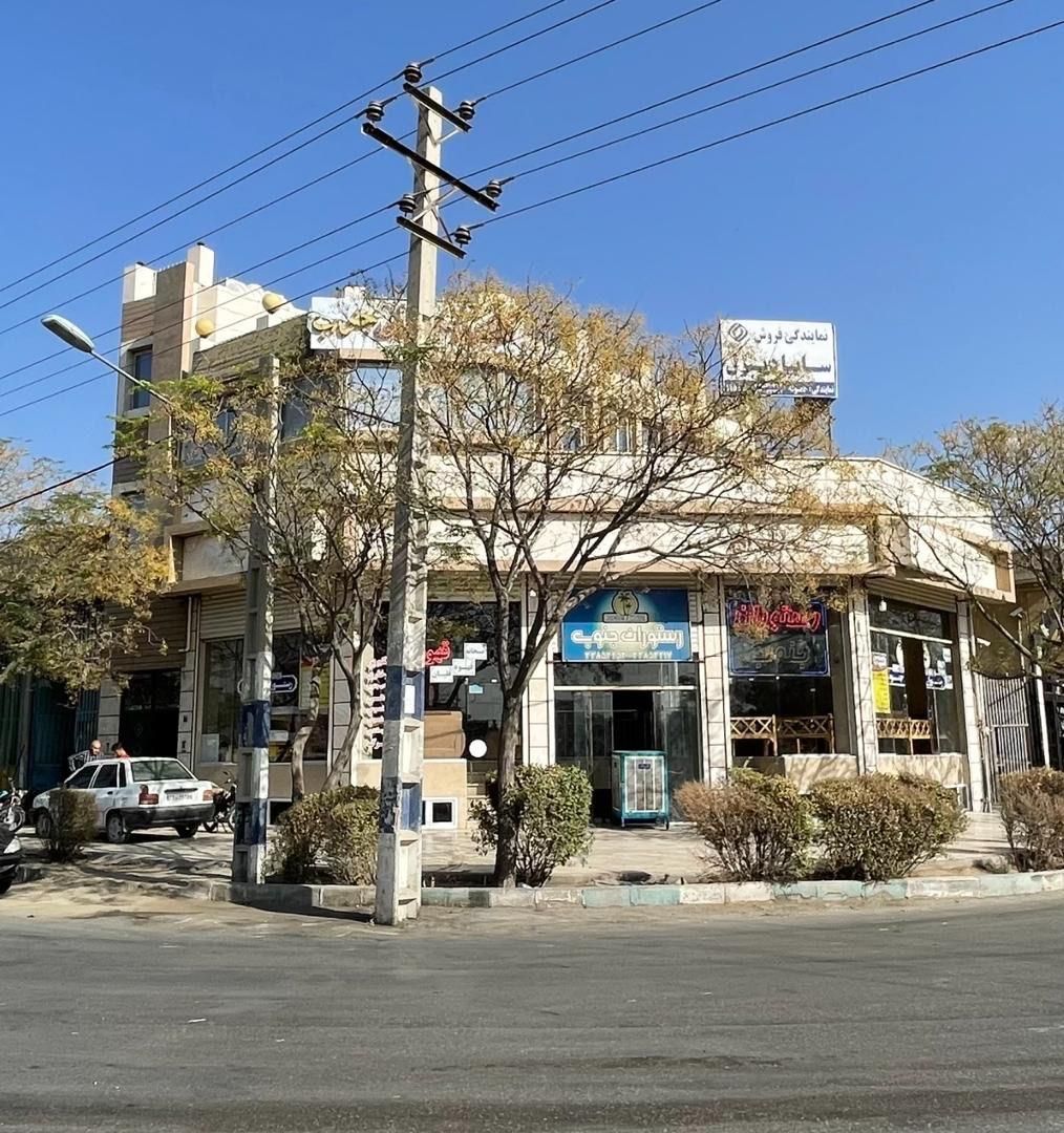 اجاره ۳۵۰ متر مغازه تجاری شاهپور جدید اصفهان|اجارهٔ مغازه و غرفه|اصفهان, شهرک صنعتی امیرکبیر|دیوار