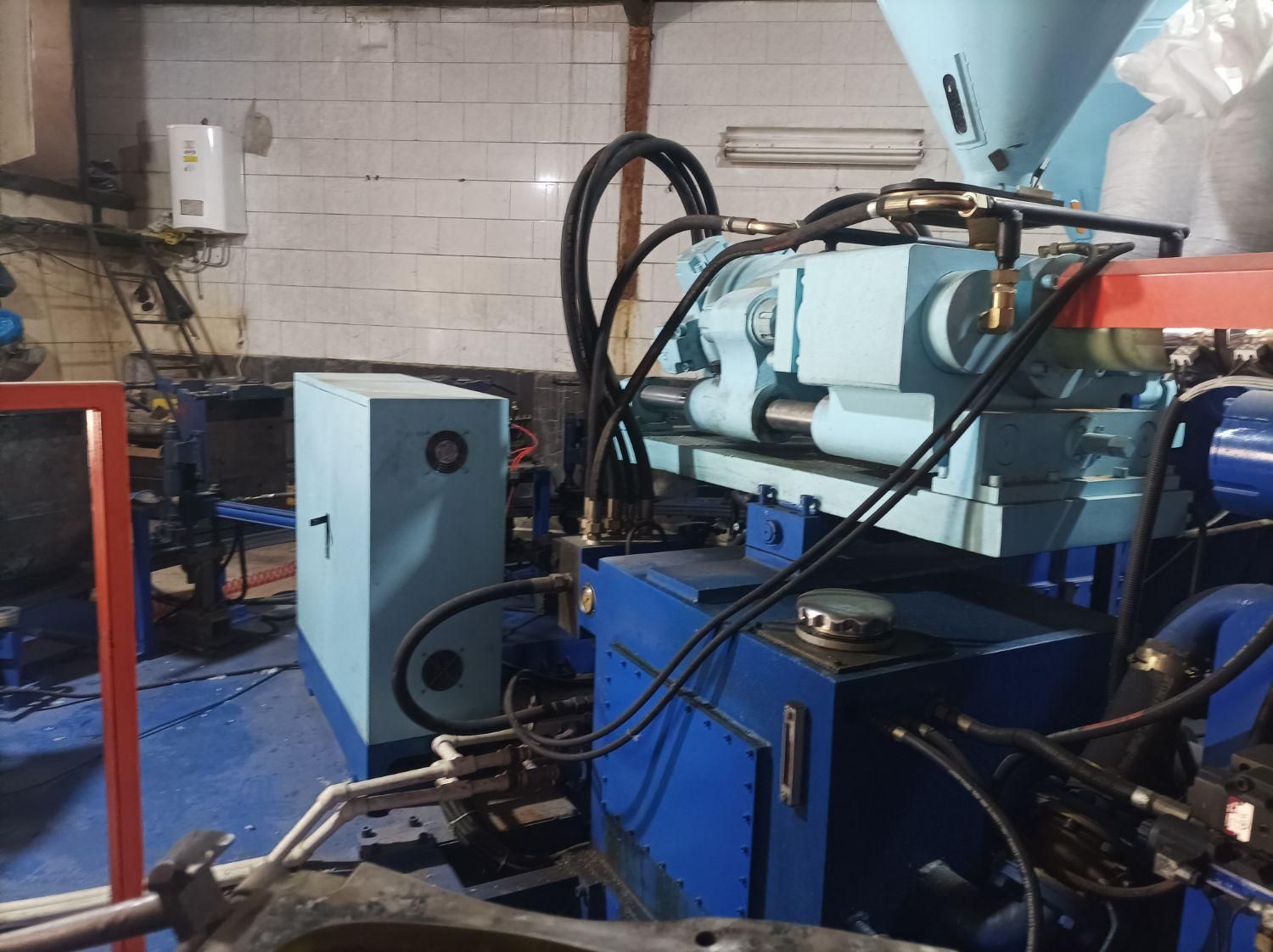 دستگاه تولید  چکمه پلاستیکی ساخت چین|ماشین‌آلات صنعتی|قم, نخودی|دیوار