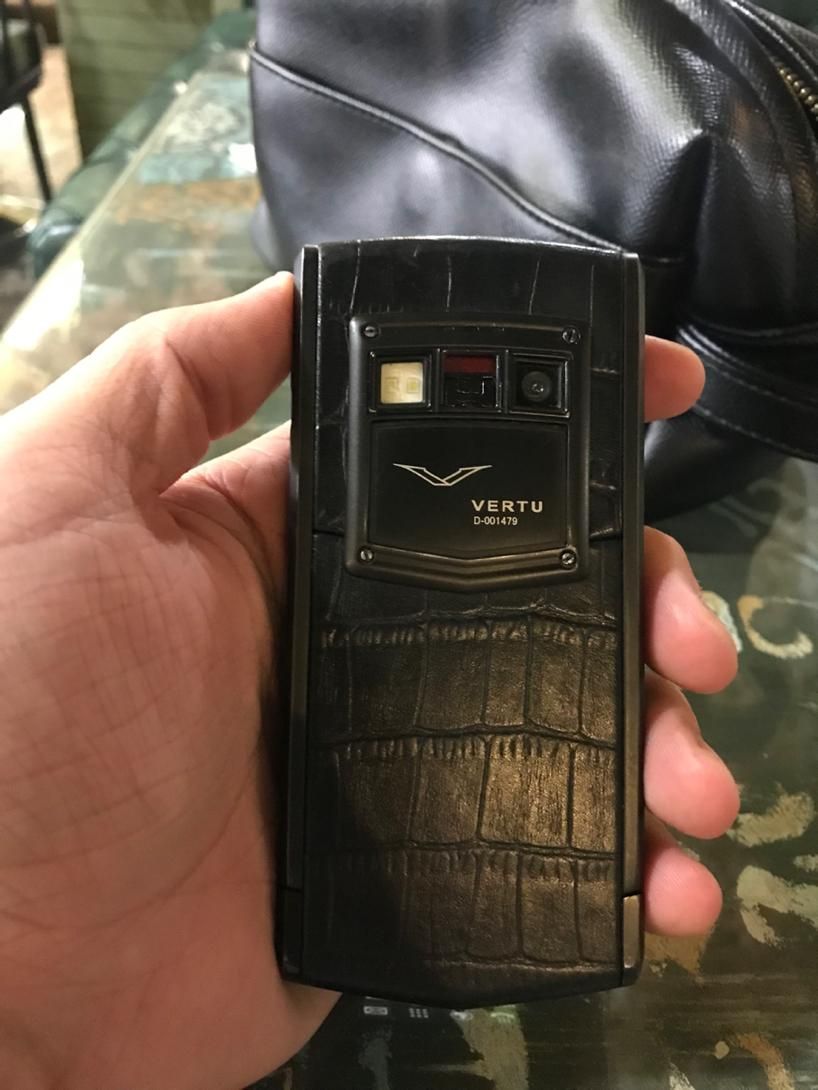 Vertu Ti اصلی|موبایل|تهران, نیلوفر|دیوار