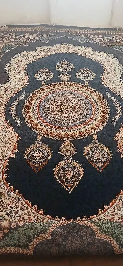 فرش ۱۲ متری ۲عدد یکی ۷۰۰شانه یکی ۱۰۰۰شانه|فرش|تهران, نازی‌آباد|دیوار