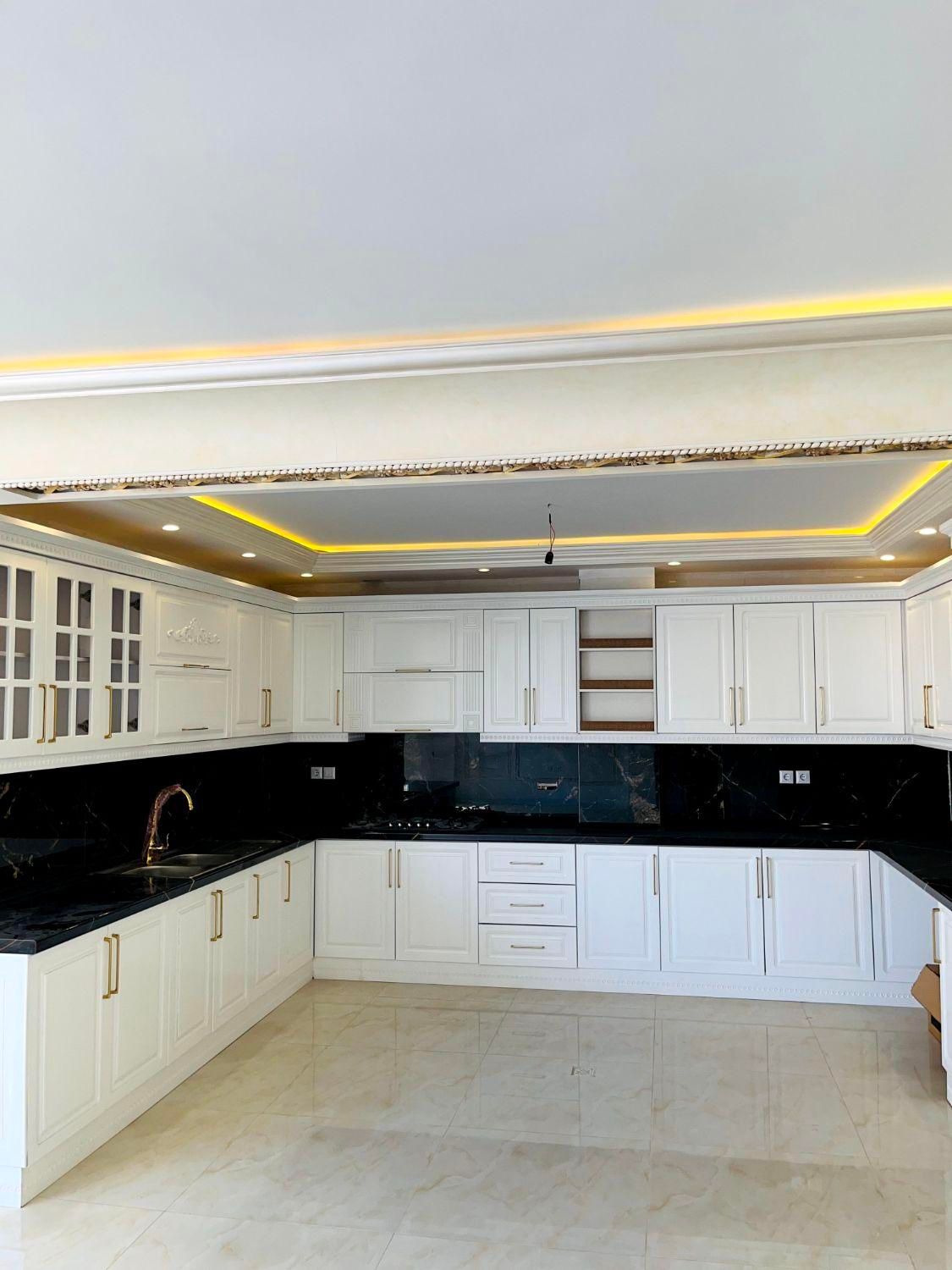 تک واحدی 137متری ۳خواب فول طبقه سوم|فروش آپارتمان|شاهینشهر, ۹ دی|دیوار