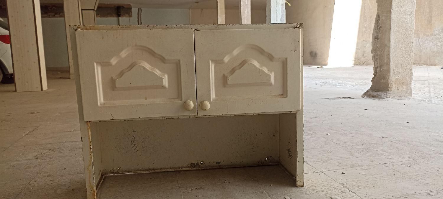 آبچکان نقلی|آب‌چکان و نظم‌دهنده ظروف|قزوین, |دیوار