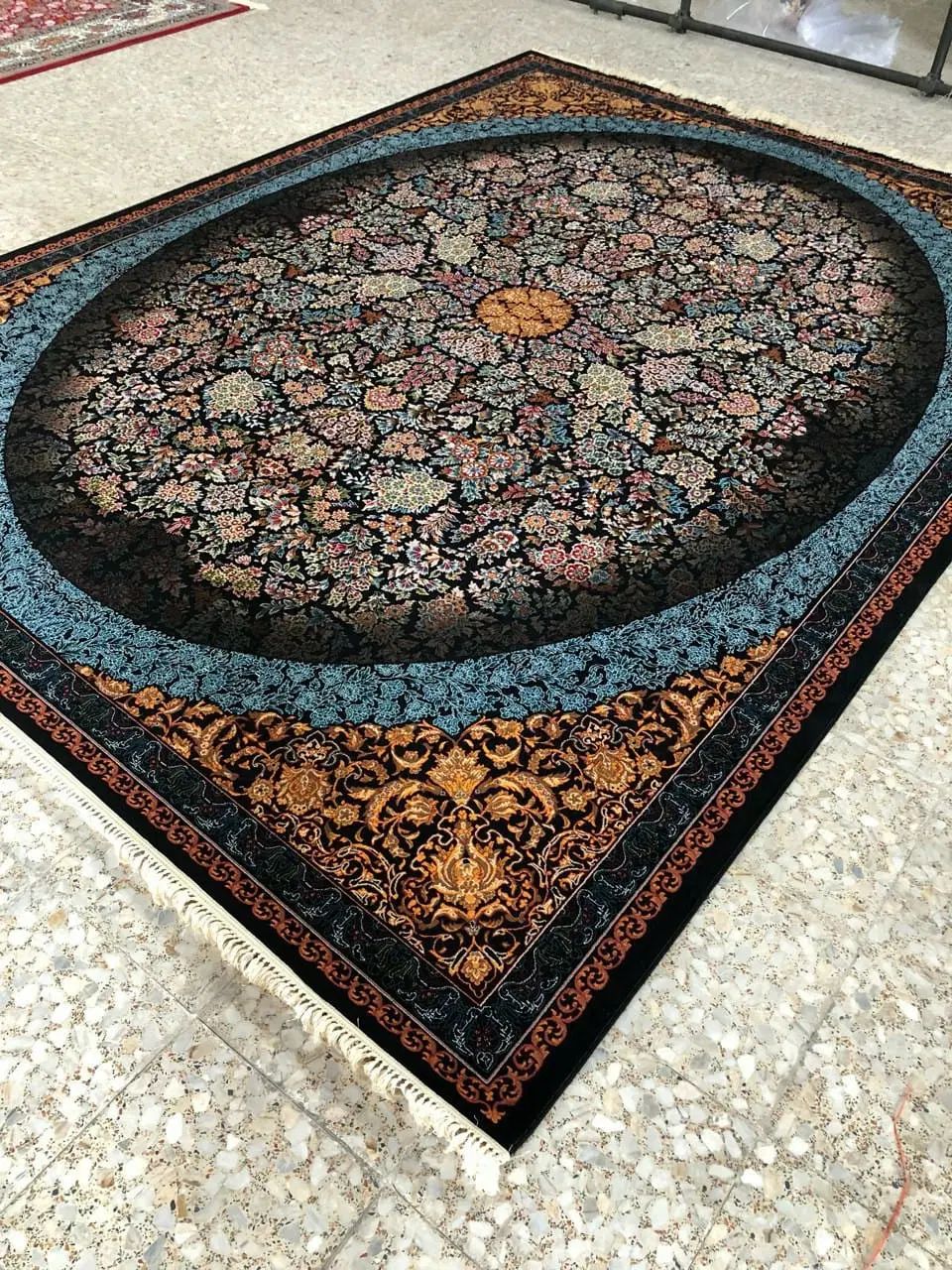 فرش نوین کاشان ۵۰۰شانه ۷۰۰شانه ۱۲م.۹م.۶متری|فرش|اصفهان, عسگریه|دیوار