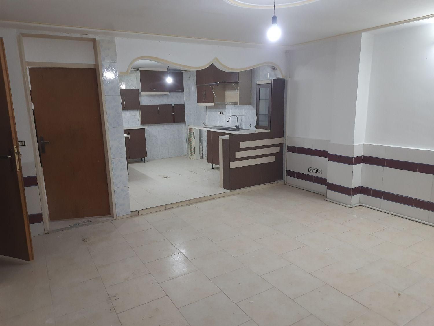 فروش استثنایی و شرایطی واحد همکف با حیاط مستقل|فروش آپارتمان|مهدی شهر, |دیوار