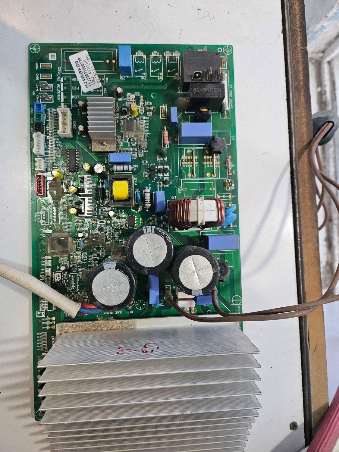 تعمیرات تضمینی برد اسپیلت اینورتر|کولر گازی و فن‌کوئل|زاهدان, |دیوار