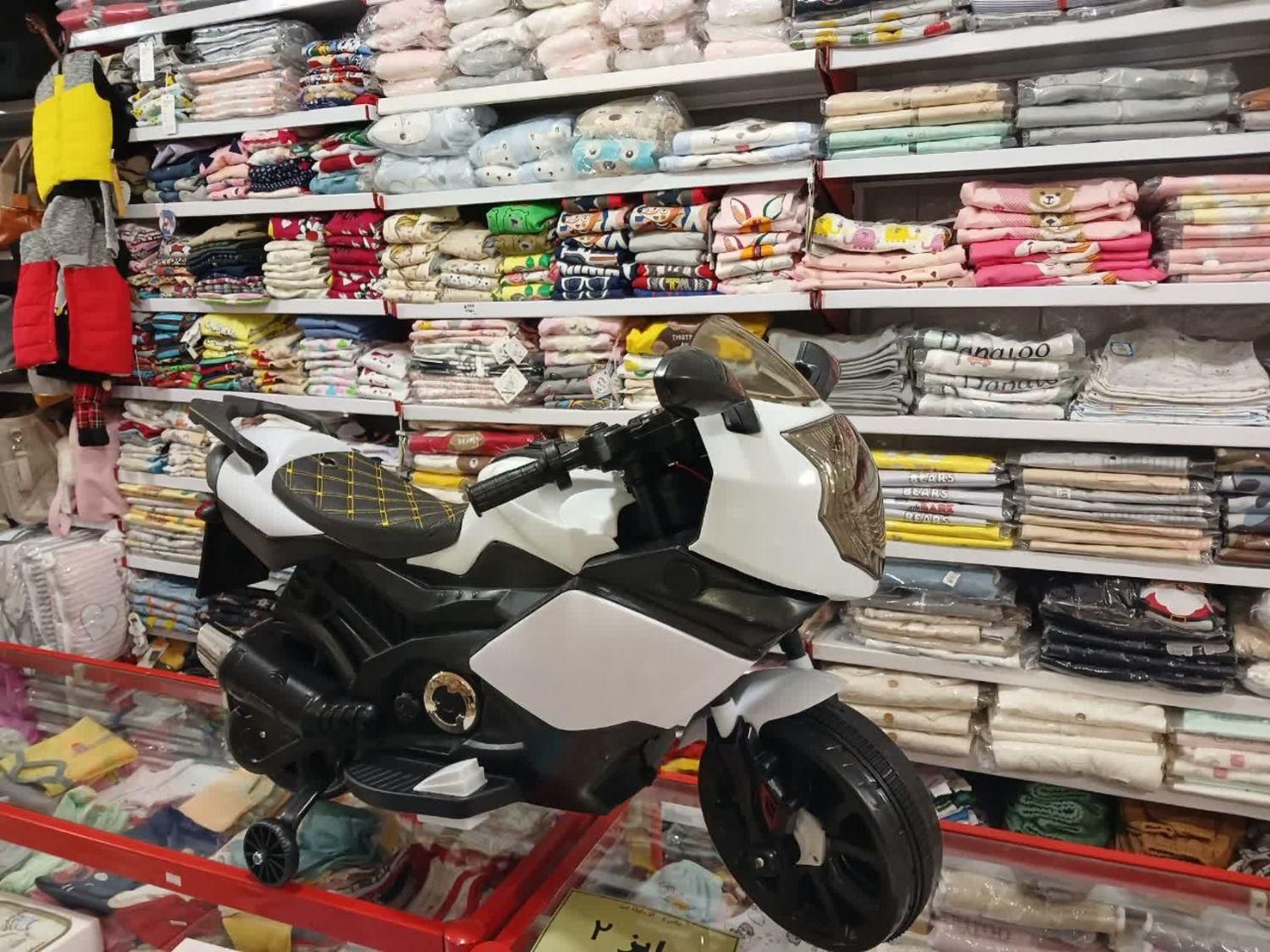 سیسمونی کامل در ۸ قسط|تخت و سرویس خواب|آران و بیدگل, |دیوار