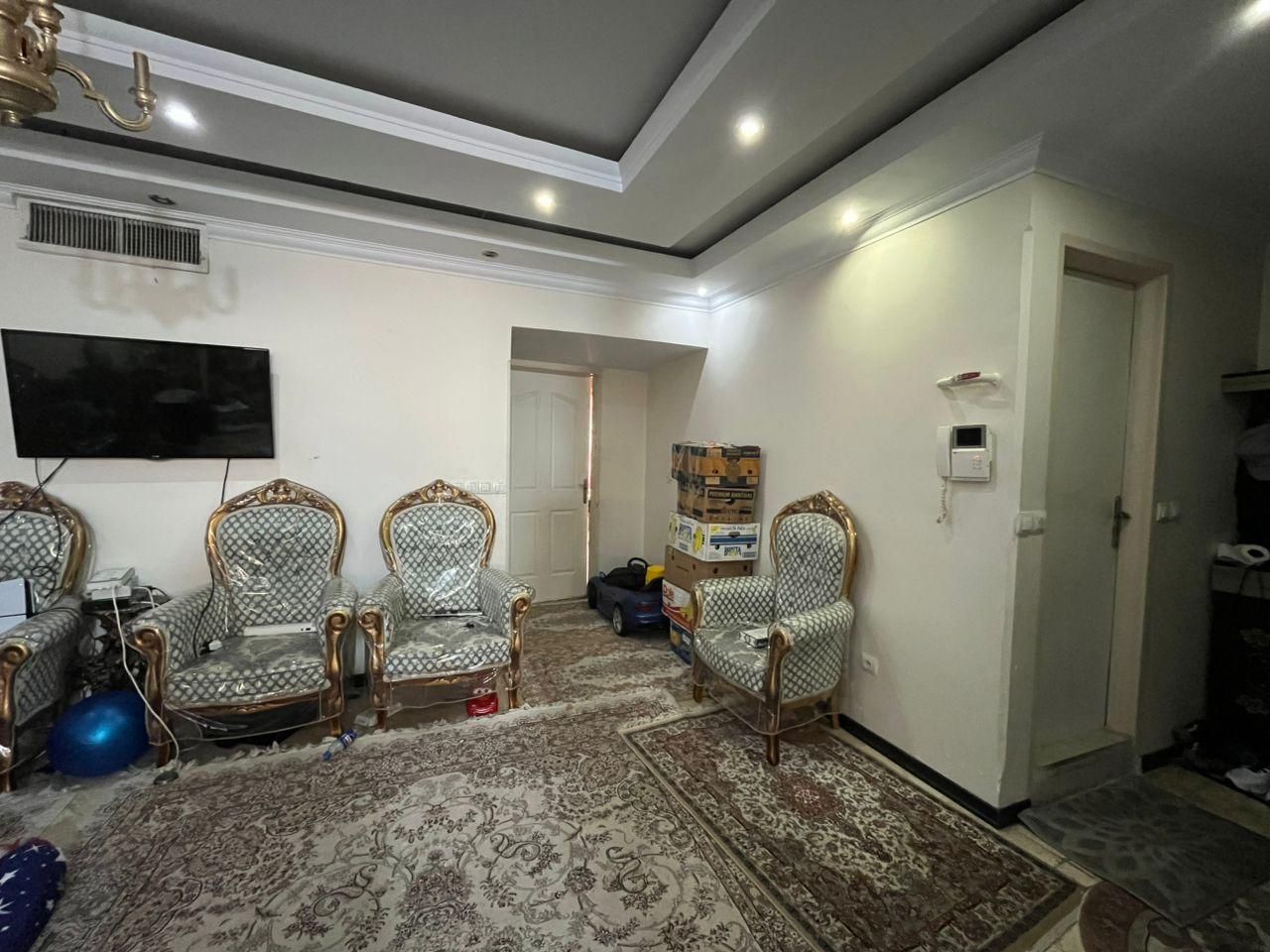 آپارتمان طبقه دوم در تهرانسر شهرک استقلال|اجارهٔ آپارتمان|تهران, شهرک استقلال|دیوار