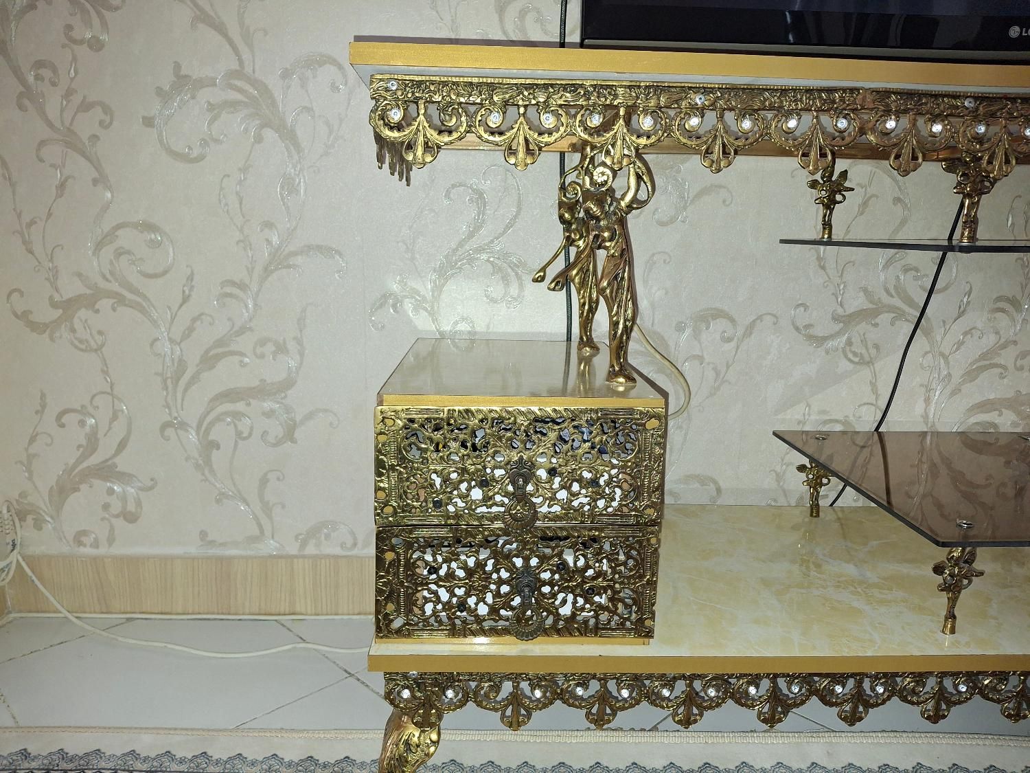 میز برنز به شرط|مبلمان خانگی و میز عسلی|فردیس, |دیوار