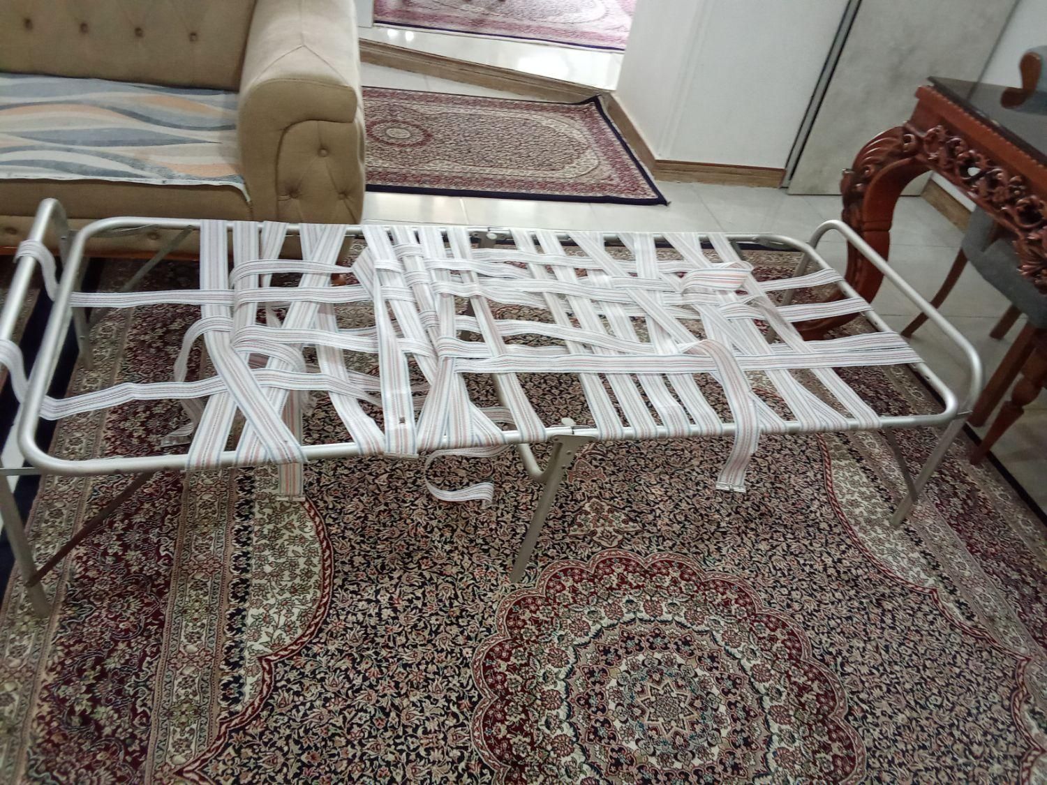 باسلام تخت تاشو یک نفره آلمانی زد نغوز حشره|تخت و سرویس خواب|زنجان, |دیوار