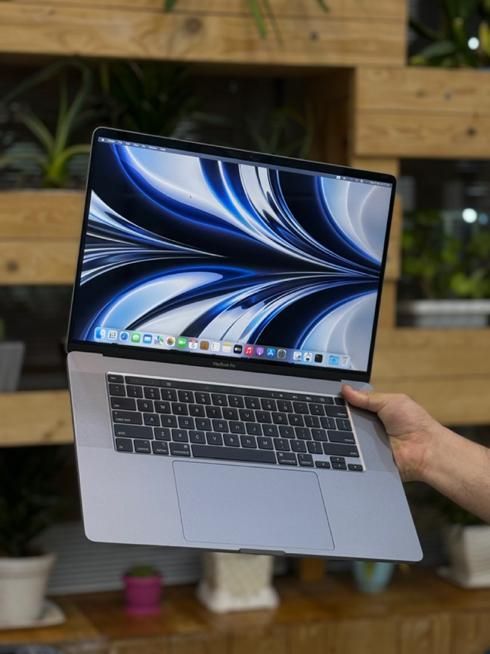 مک بوک پرو ۲۰۱۸ 15 اینچ i7 رم ۳۲ (تک سایار)|رایانه همراه|تبریز, |دیوار