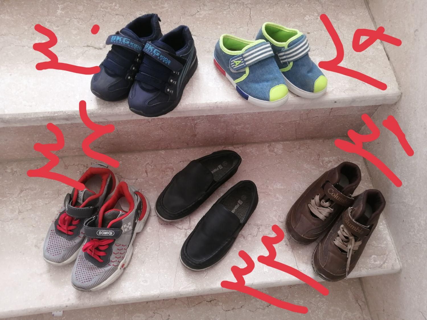 تعدادی صندل و کفش و کتونی پسرانه سالم و تمیز|کفش و لباس بچه|اراک, |دیوار