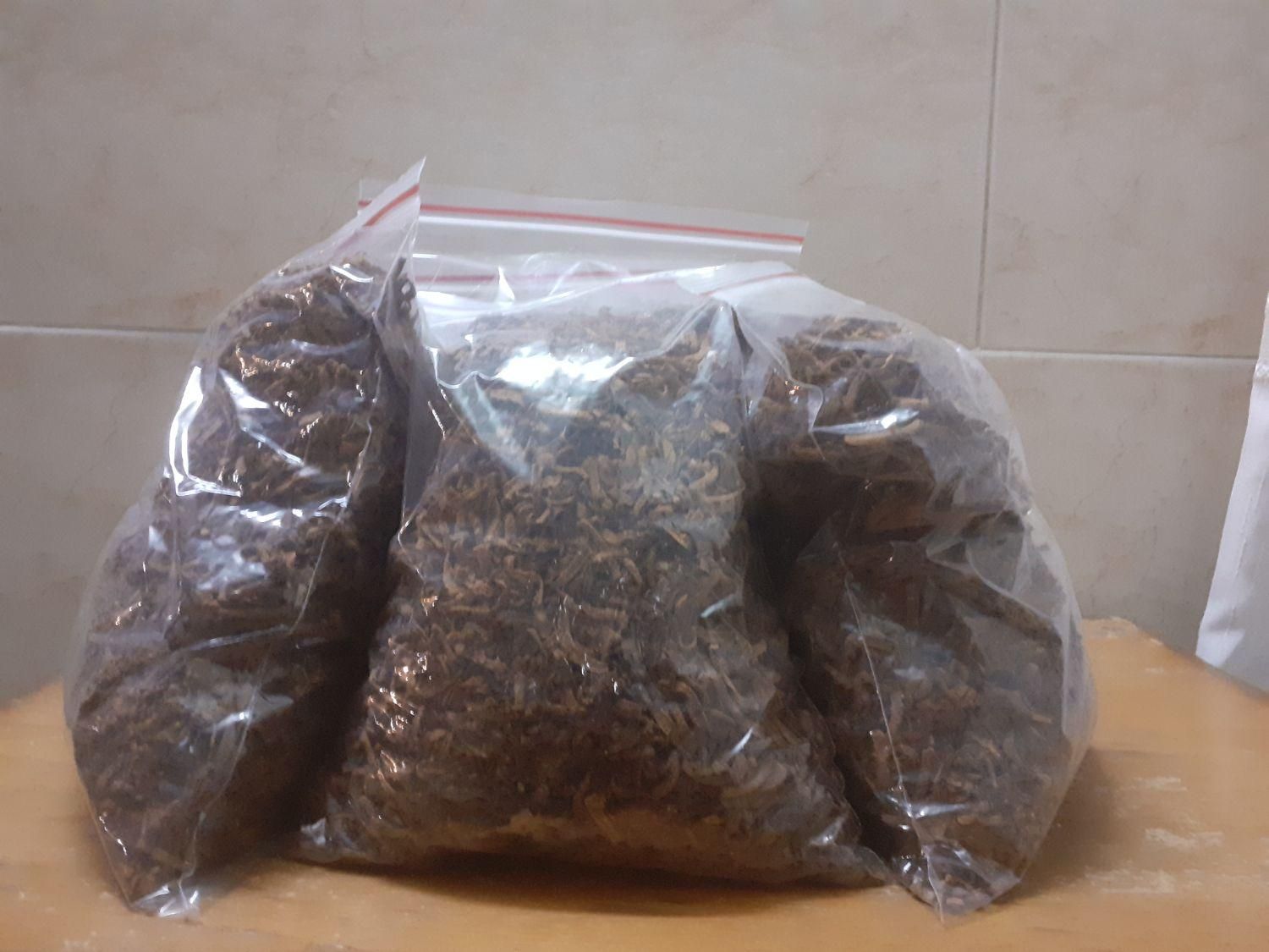 چای به|خوردنی و آشامیدنی|اصفهان, کارلادان|دیوار