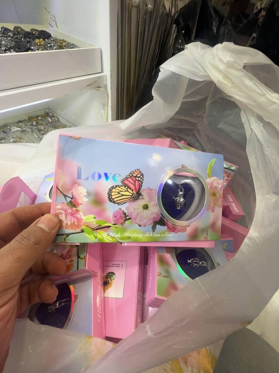 گردنبند مروارید عشق هدیه خاص ولنتاین|بدلیجات|اصفهان, احمدآباد|دیوار