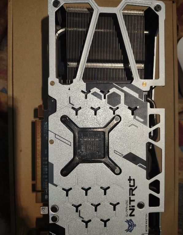 کارت گرافیک rx5500XT SE Sapphire nitro plus|قطعات و لوازم جانبی رایانه|شیراز, حافظیه|دیوار