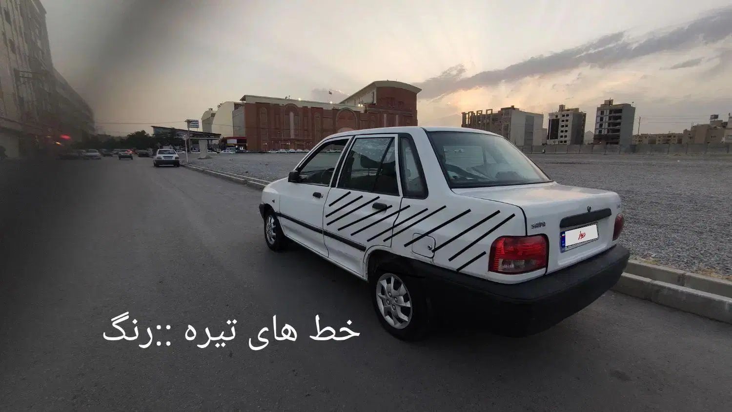 ماشین ۹۲/سفید/رنگ فقط جای باک/موتور تازه تعمیر|خودرو سواری و وانت|مشهد, مشکینی (شهرک غرب)|دیوار