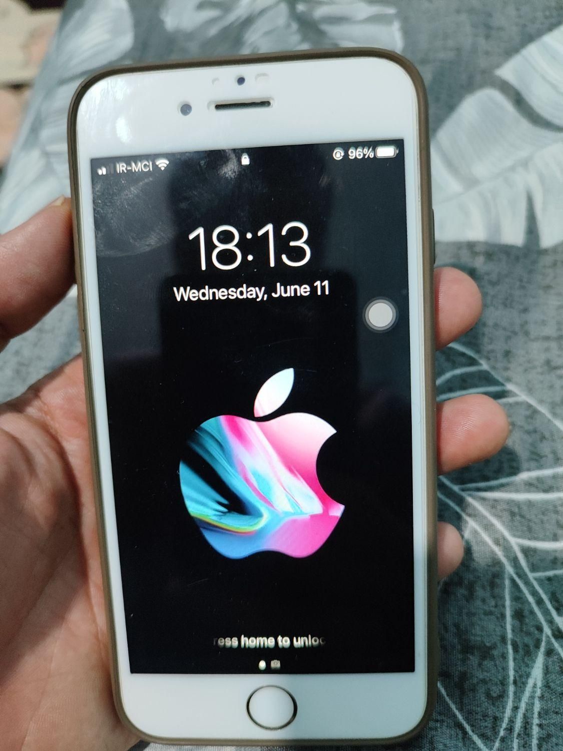 اپل iPhone 6 با حافظهٔ ۱۶ گیگابایت|موبایل|فسا, |دیوار