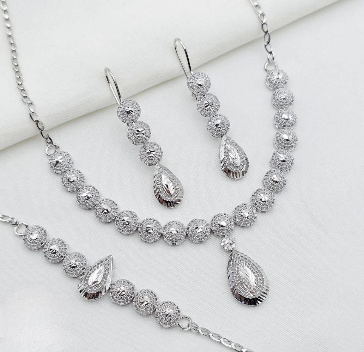 سرویس نقره تراش طرح اشک شرشره‌ای بدون نگین|بدلیجات|تبریز, |دیوار