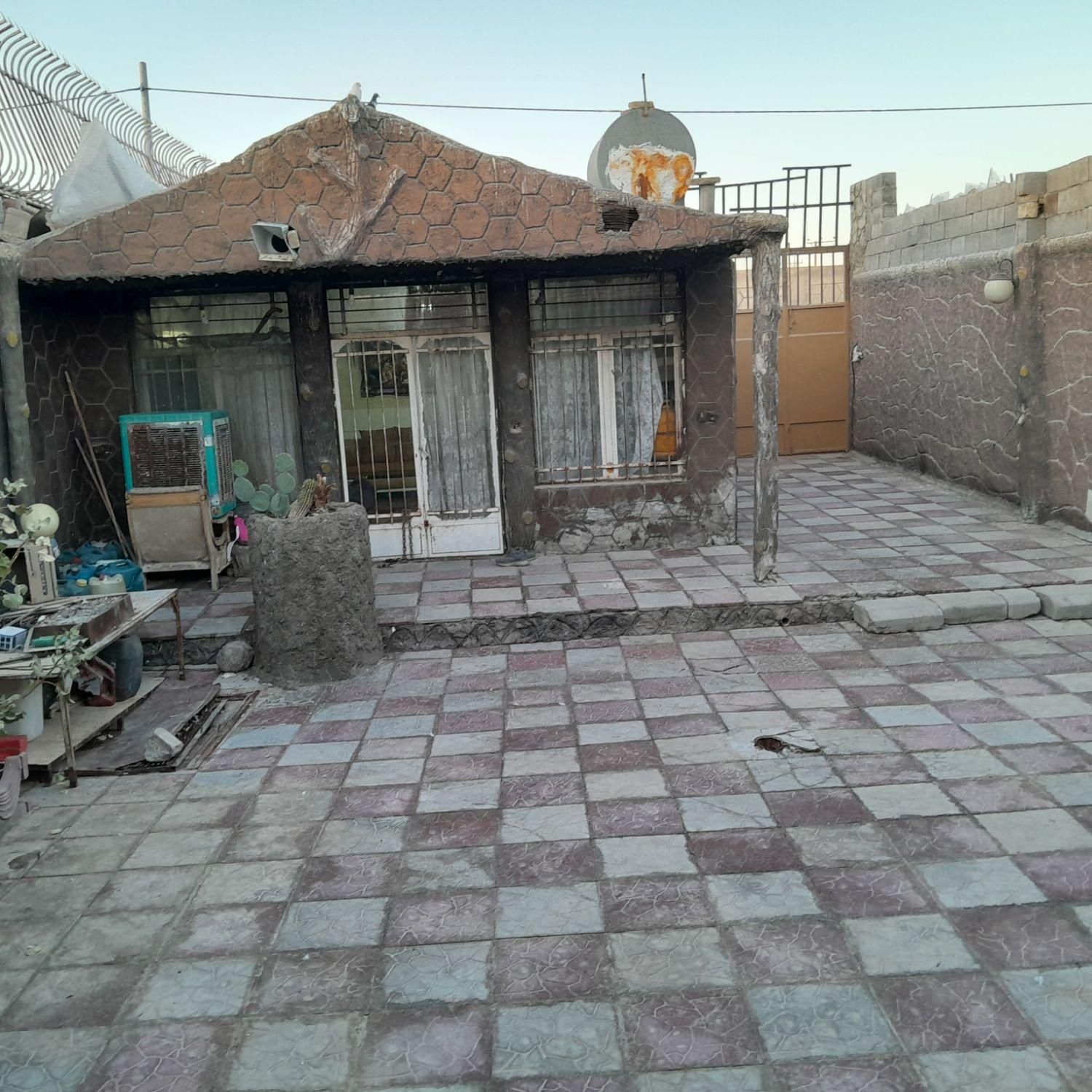 باغچه ۲۲۰ متر زمان اباد با درخت پسته|اجارهٔ خانه و ویلا|اصفهان, قهجاورستان|دیوار