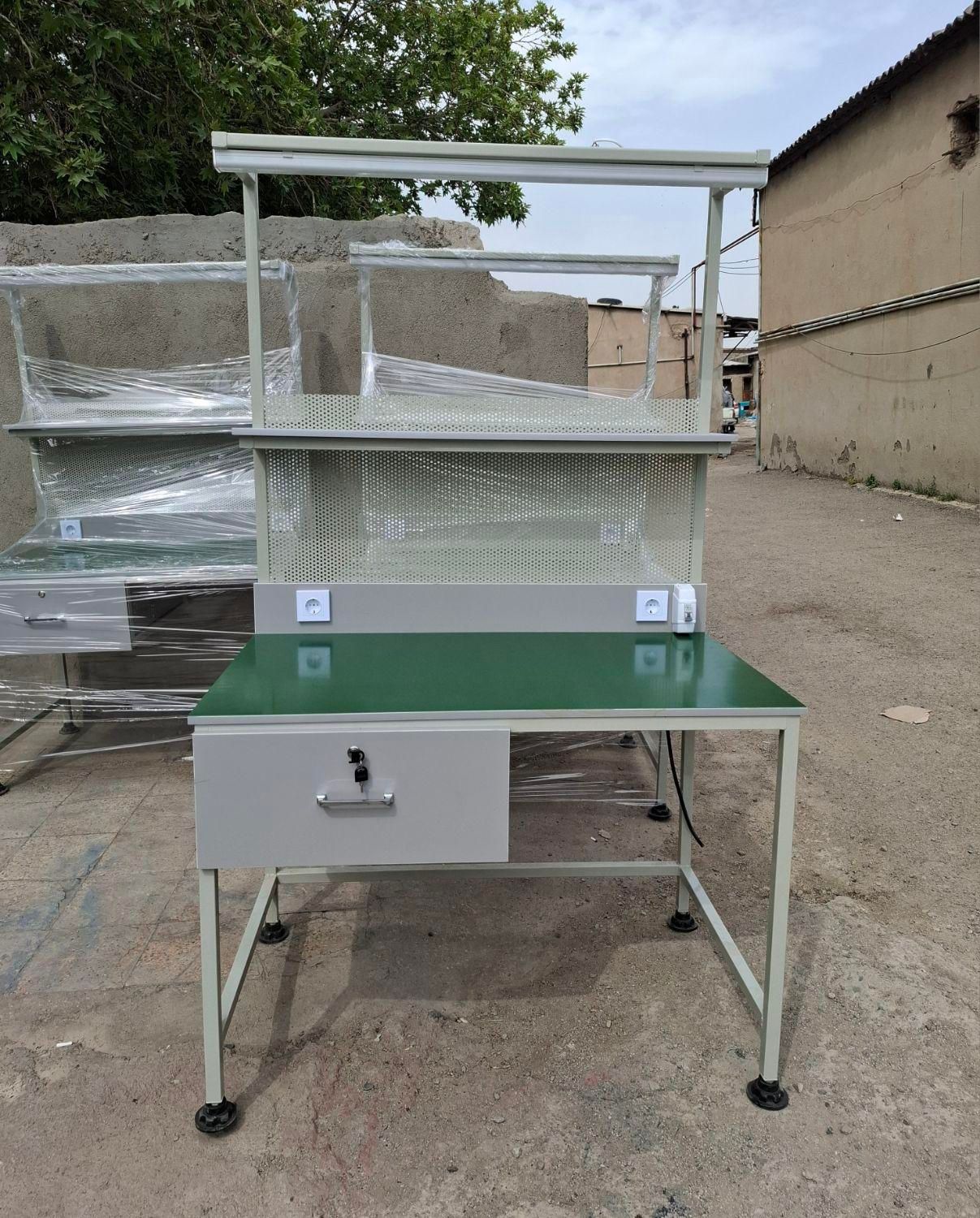 میز مونتاژ کار و کارگاهی صنعتی آهن آلومینیوم MDF|فروشگاه و مغازه|تهران, بریانک|دیوار