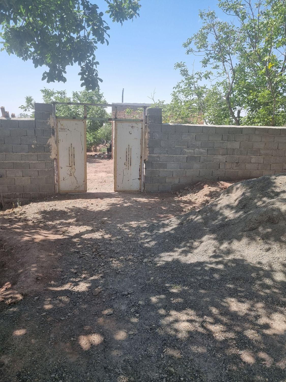 فروش باغ ۱۲۵۰ متر سند دار تسوج تمام اقساط|فروش خانه و ویلا|تبریز, |دیوار