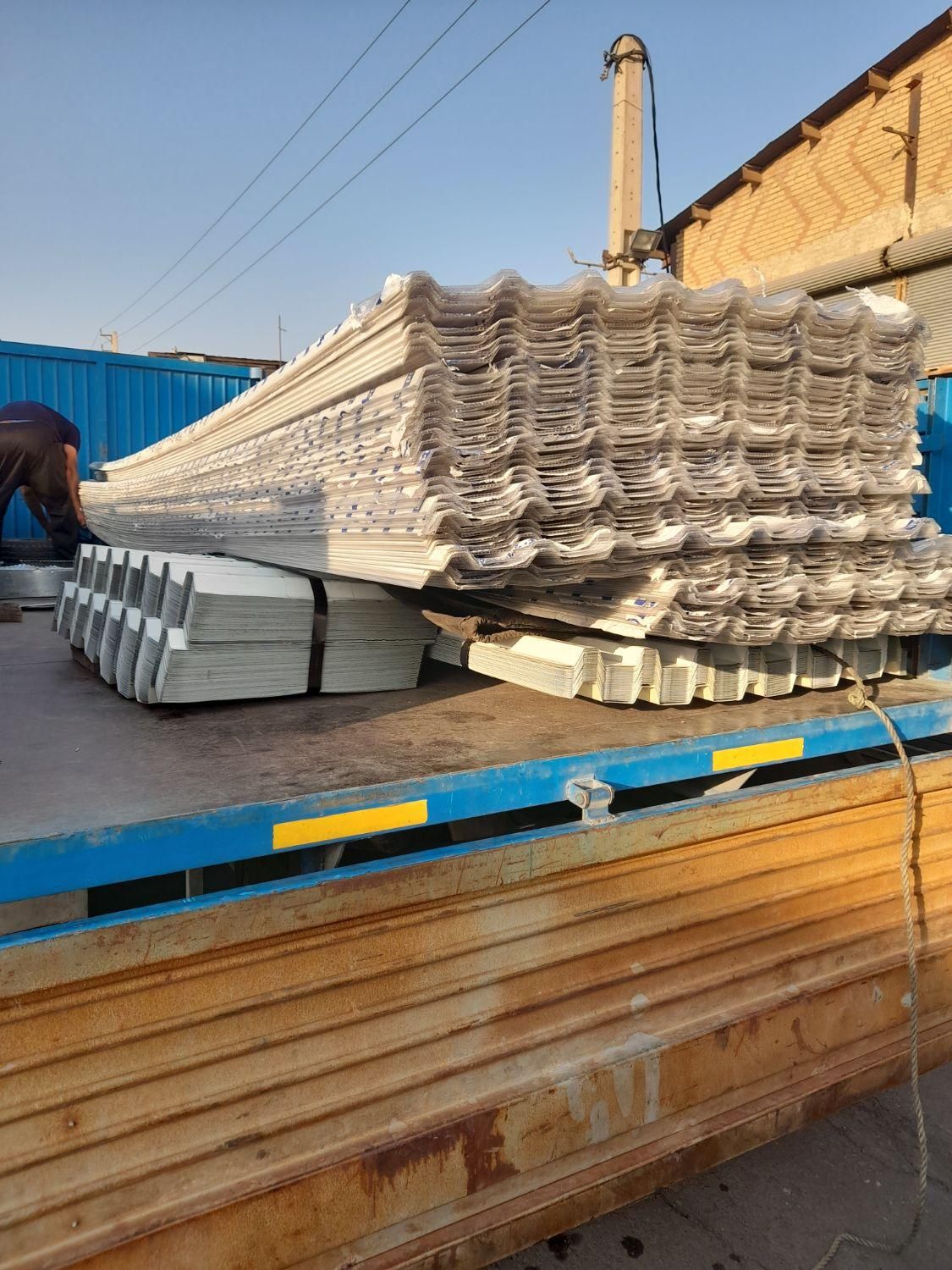 ایرانیت،پلی کربنات، ورق،پشم سنگ،فایبرگلاس|عمده‌فروشی|ری, صالح‌آباد شرقی|دیوار