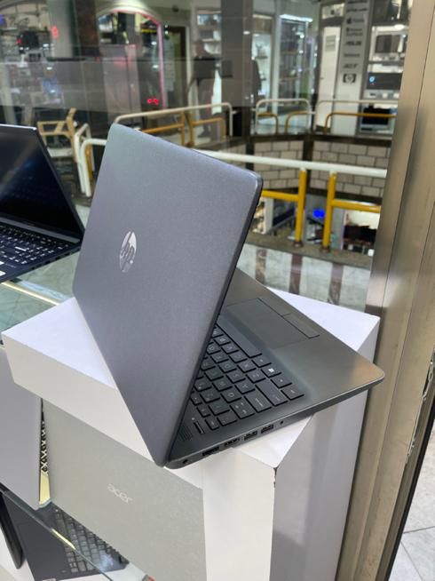 لپتاپ hp آمریکایی تمیز با صفحه لمسی همراه با موس|رایانه همراه|تبریز, |دیوار