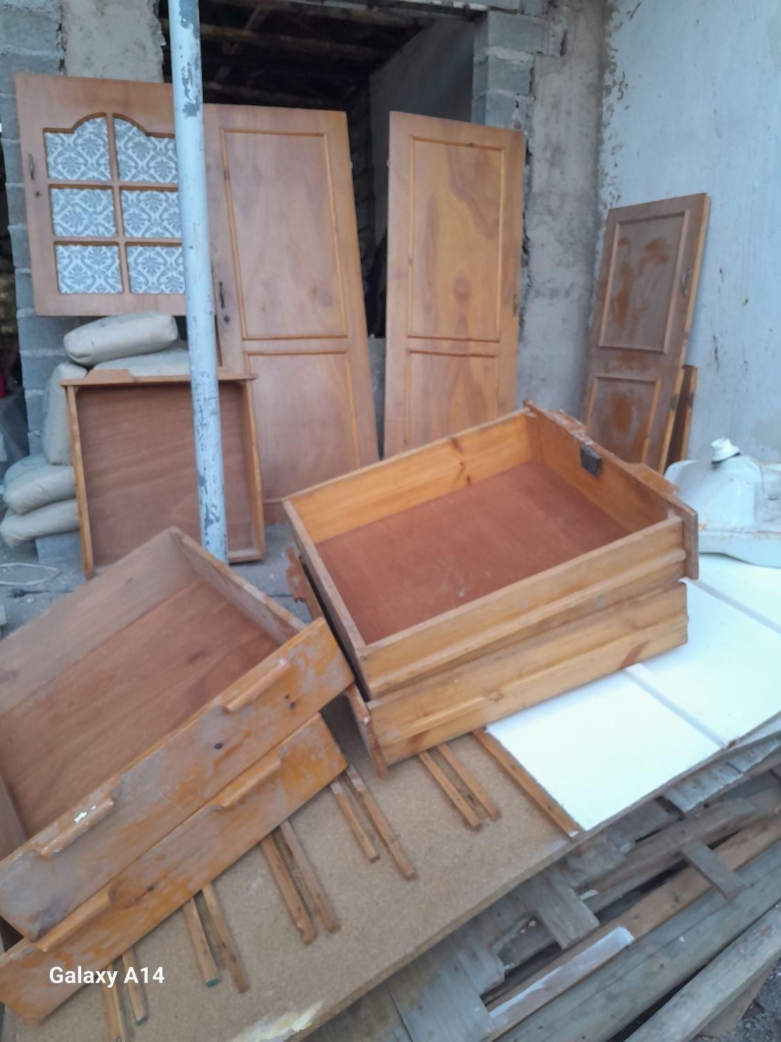 کابینت و درب و پنجره و تانکر|مصالح و تجهیزات ساختمان|لنگرود, |دیوار