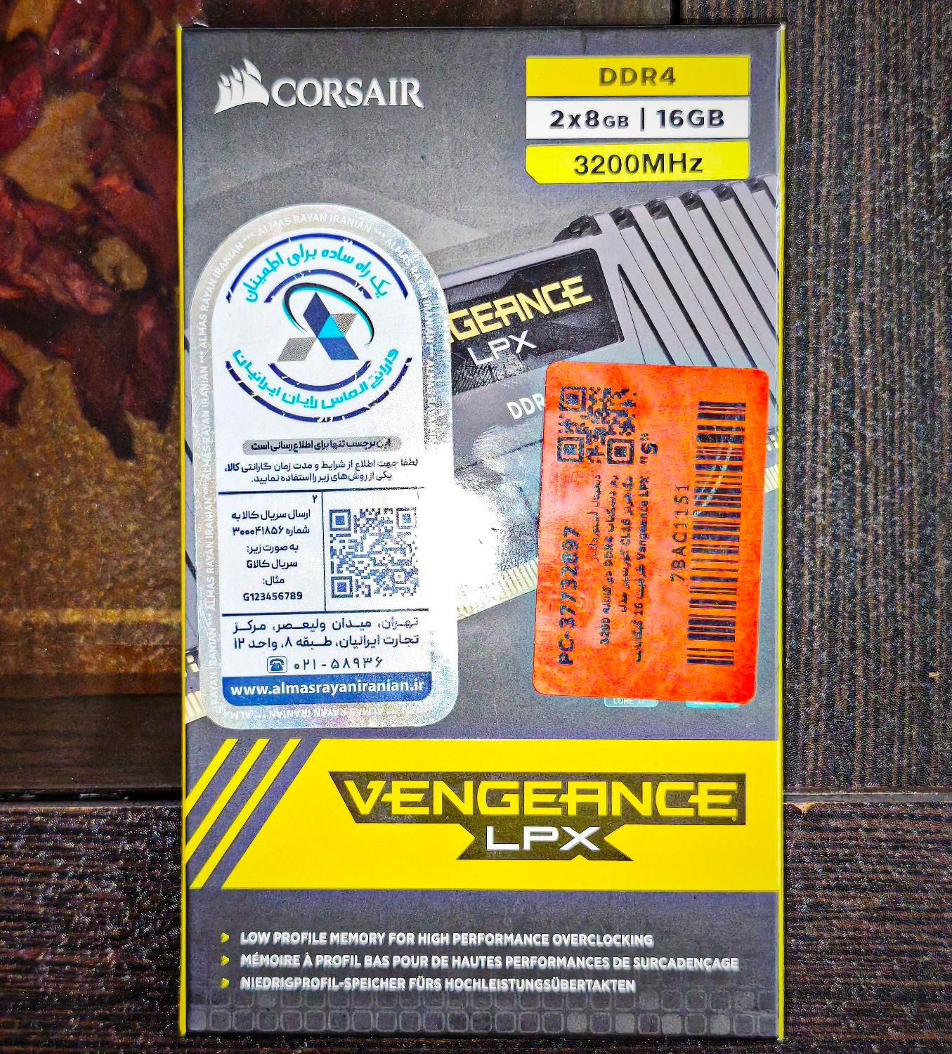 رم دسکتاپ DDR4 3200 Vengeance کورسیر 16 گیگابایت|قطعات و لوازم جانبی رایانه|مشهد, دانشجو|دیوار