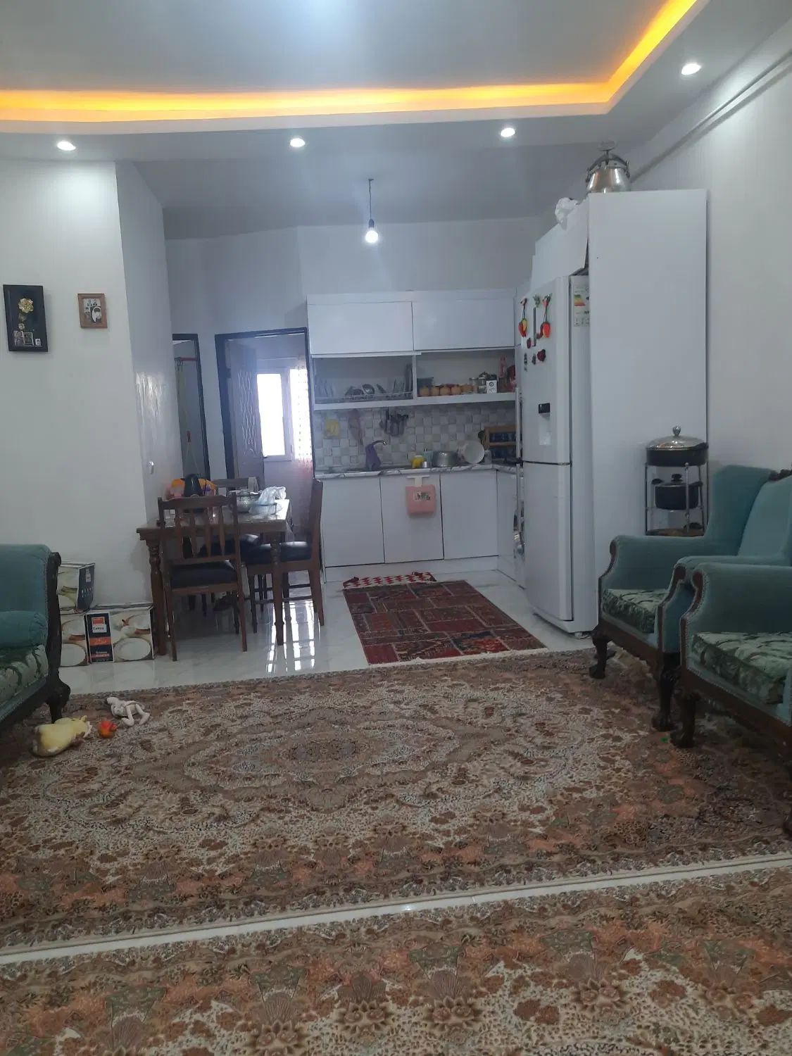 فروش۹۰متری ۲ خوابه طبقه ۱ در امیرکبیر پارکینگ دار|فروش آپارتمان|رشت, حمیدیان|دیوار