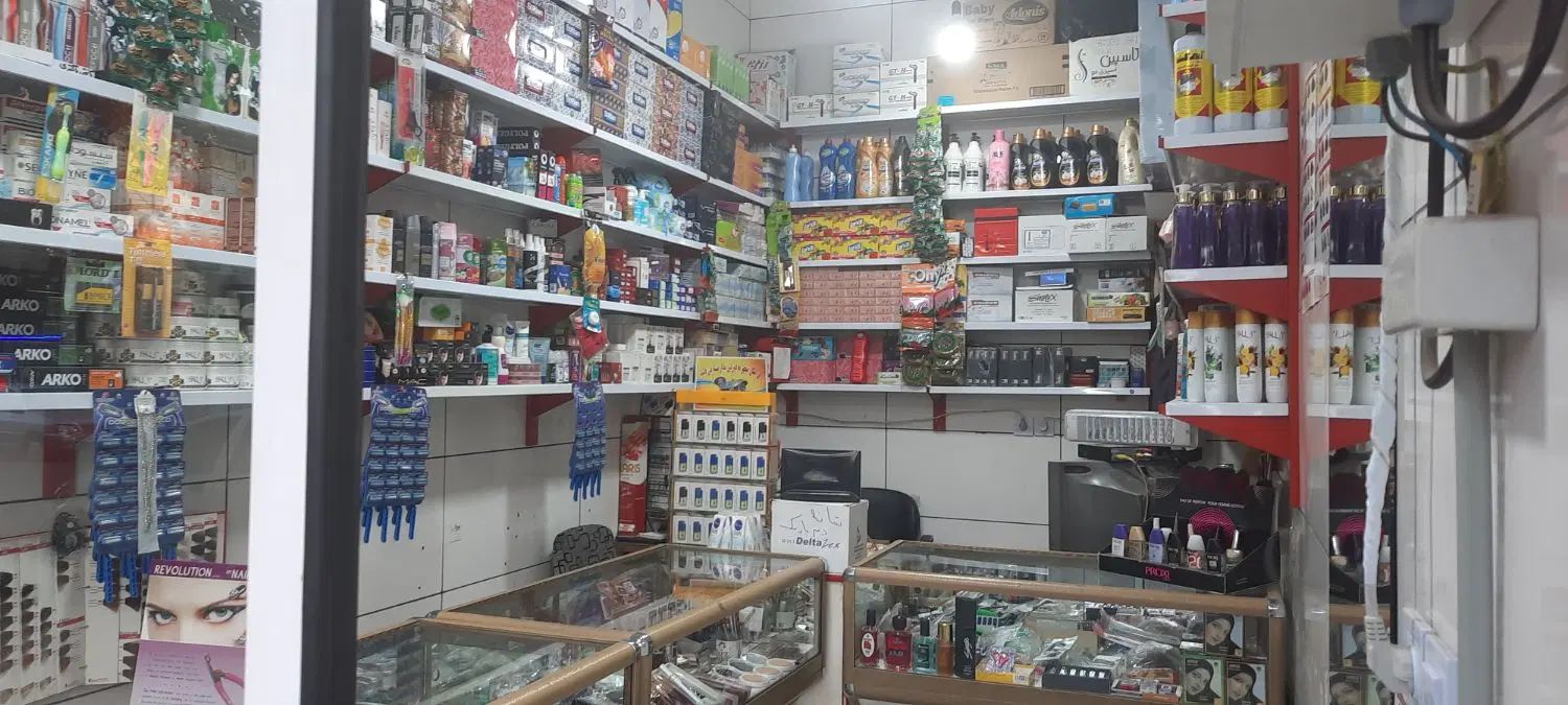 مغازه فروشی واقع در حر ۹ نبش معقول ۲۶|فروش مغازه و غرفه|مشهد, شهید معقول|دیوار
