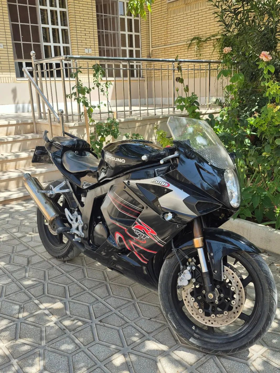 فروش هیوسانگ GT250R.مدل ۸۸.کارکرد ۱۲هزار.تمیز سالم|موتورسیکلت|آباده, |دیوار