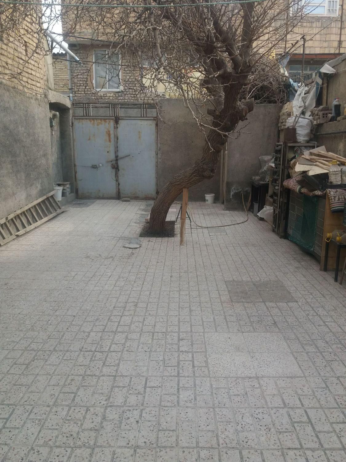 ویلایی با ۱۸۰ متر زمین تجاری مسکونی رسالت|فروش خانه و ویلا|مشهد, کوی دروی|دیوار