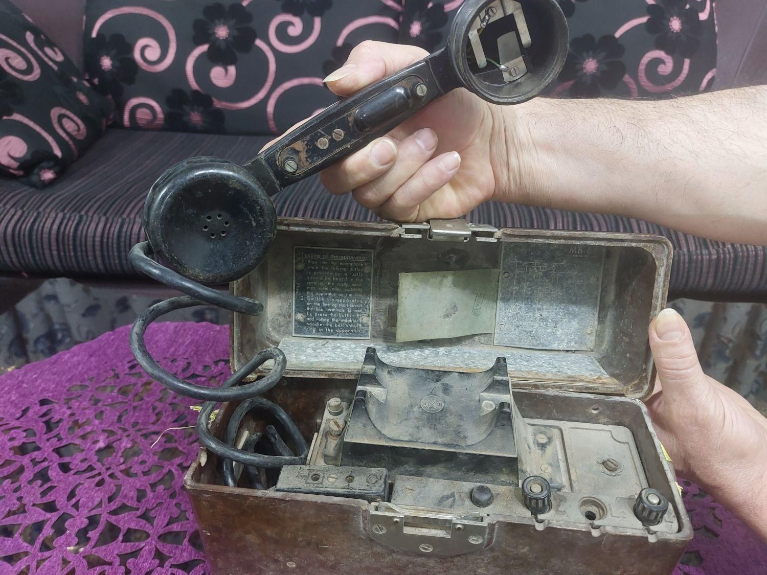 تلفن قدیمی هندلی|کلکسیون اشیاء عتیقه|اهواز, شریعتی جنوبی|دیوار