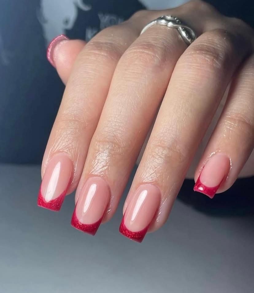 انجام کلیه خدمات کاشت با تخفیف|خدمات آرایشگری و زیبایی|آمل, |دیوار