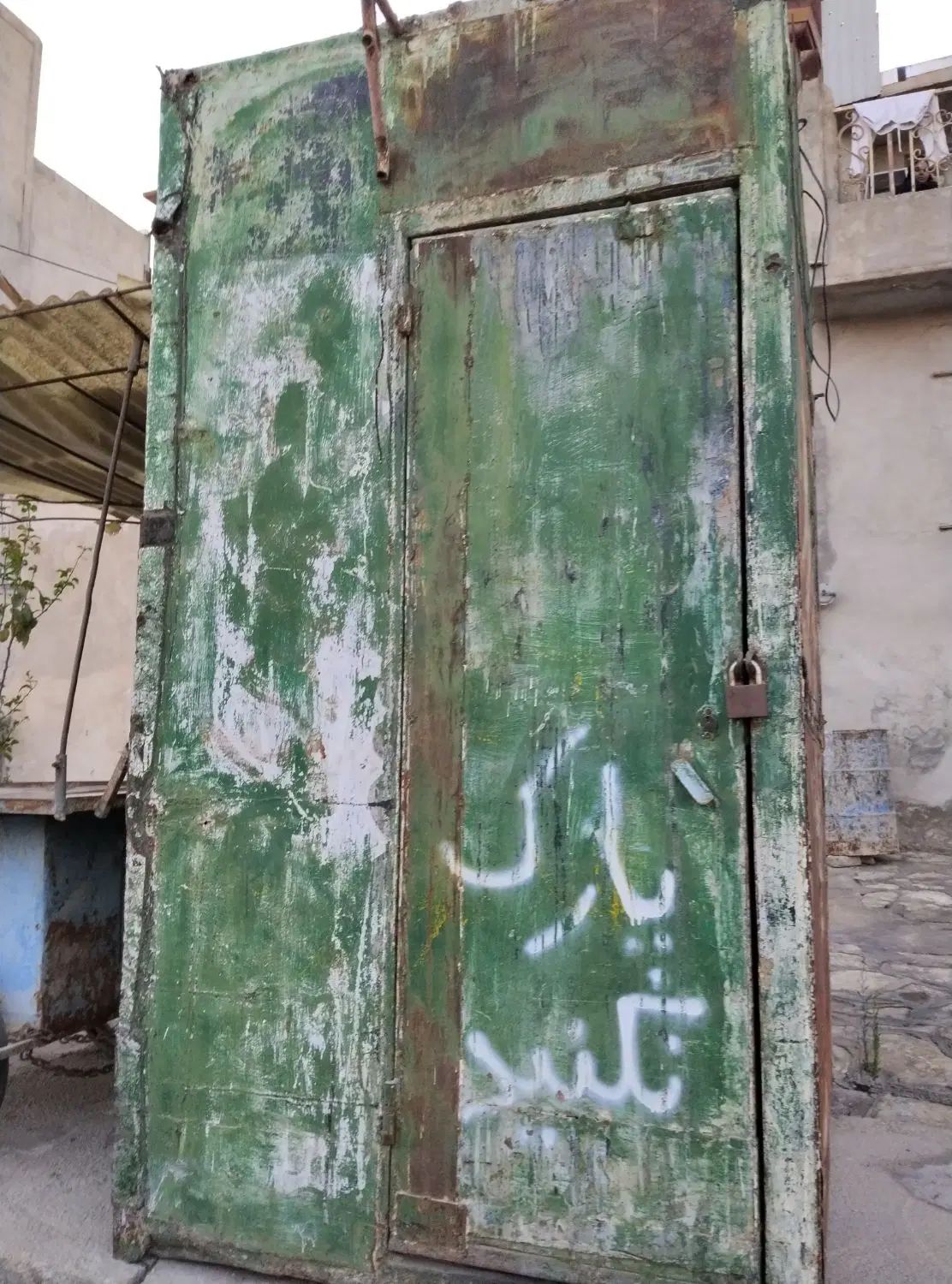 دکه چهار متری مناسب دستفروشی بین راهی و انباری|فروش مغازه و غرفه|سرپل ذهاب, |دیوار
