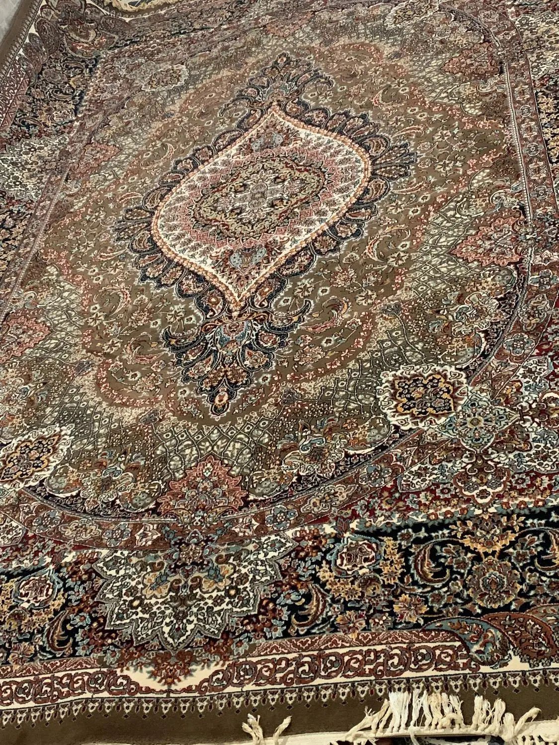فرش ۹متری سالم سالم جنسش خوب خوب درجه ۱|فرش|رشت, توشیبا|دیوار