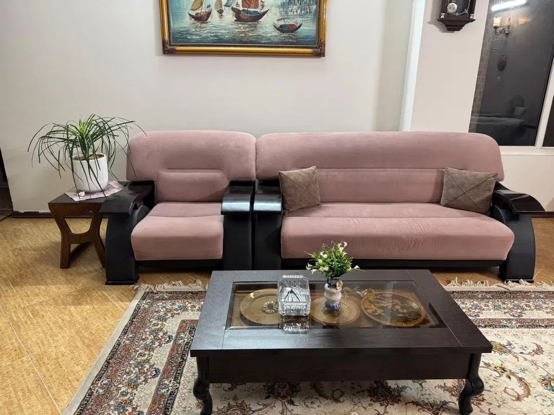 مبل۷ نفره جنسچوب پارچه بدون خط خش بسیار تمیز|مبلمان خانگی و میز عسلی|نیشابور, تختی|دیوار