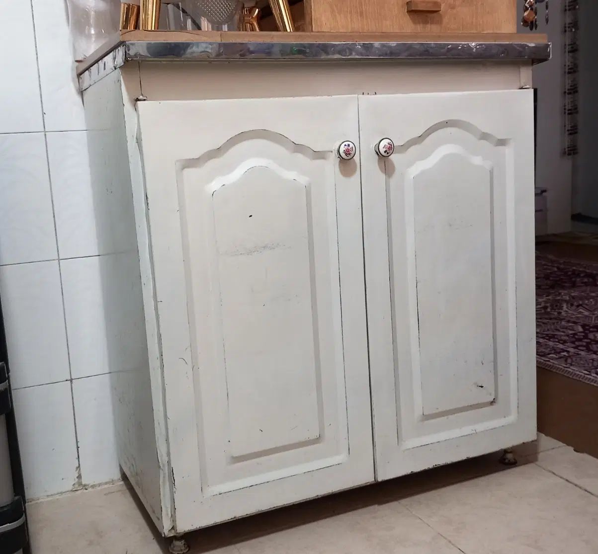 تعداد زیادی وسایل منزل پاتختی ،کابینت ، تابلو|حراج|کرمانشاه, |دیوار