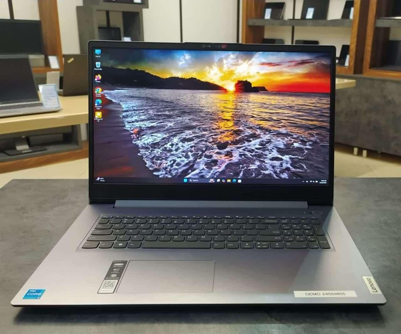 Lenovo ideeapad 17|رایانه همراه|قم, صفائیه|دیوار
